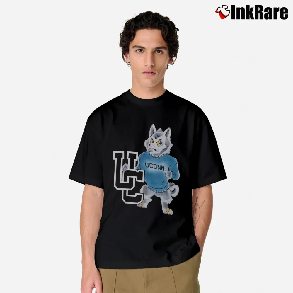 Men’s 1970s Uconn Huskies Deadstock Classic T-Shirt in black | Soft, Breathable Everyday Wear