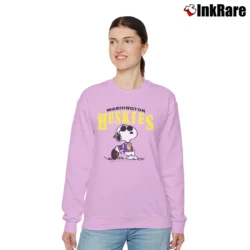Women’s 1970s Washington Huskies Snoopy Relaxed Sweatshirt in light pink | Soft, Laid-Back Vibe