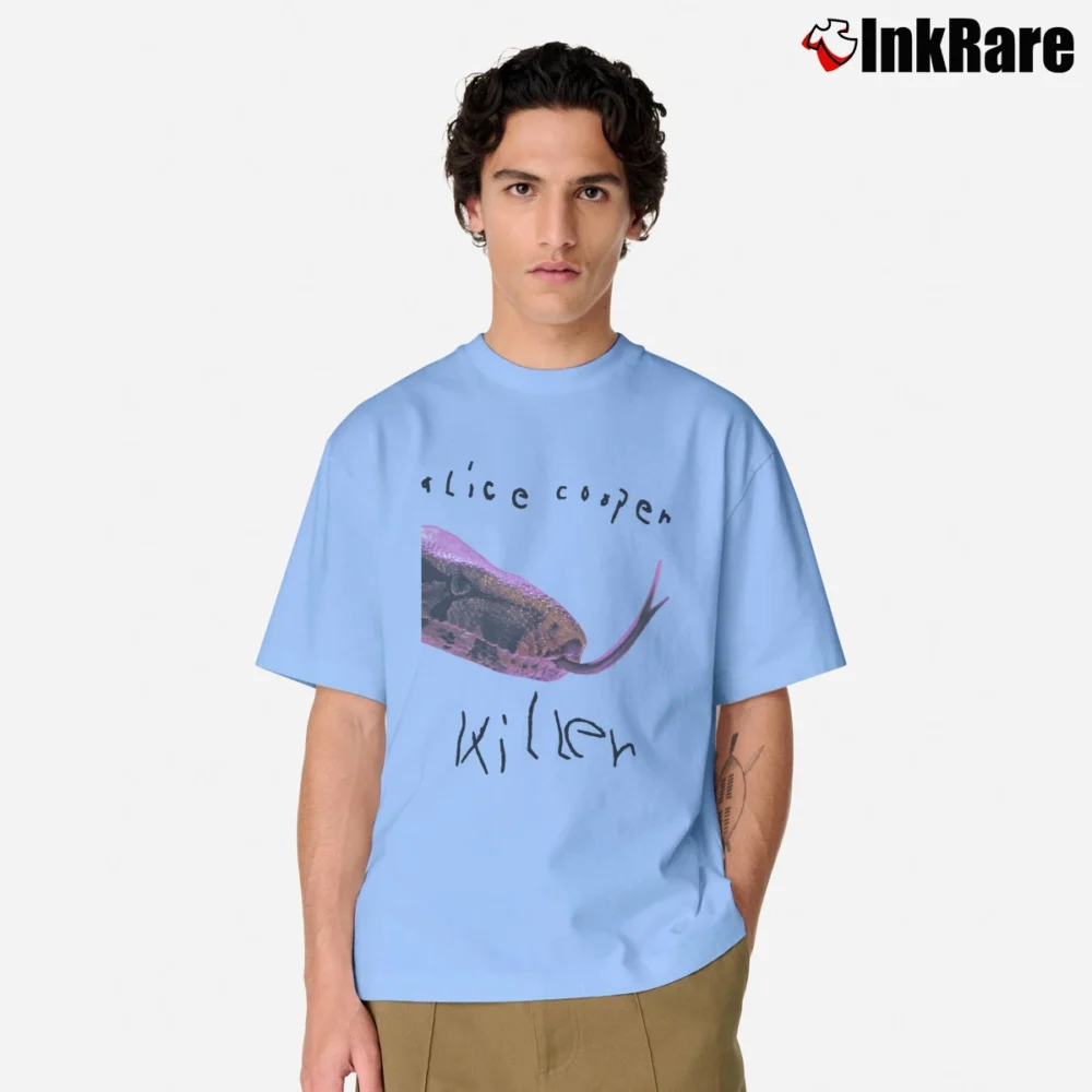 Men’s 1971 Alice Cooper Killer Poster Hardcore Band Classic T-Shirt in light blue | Soft, Breathable Everyday Wear