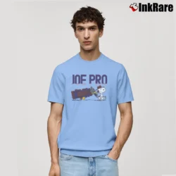 Men’s 1985 Snoopy Joe Pro Golf Peanuts Classic T-Shirt in light blue | Soft, Breathable Everyday Wear