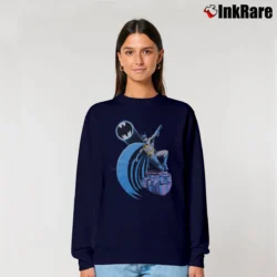 Women’s 1988 Batman DC Comics Skyline Retro Relaxed Sweatshirt in navy | Soft, Laid-Back Vibe