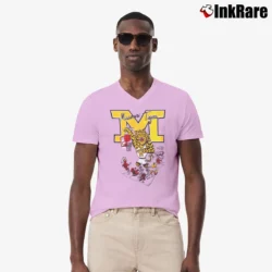 Men’s 1990 Missouri Tigers Basketball Graphic V-Neck Tee in light pink | Sharp, Breathable, Everyday Staple