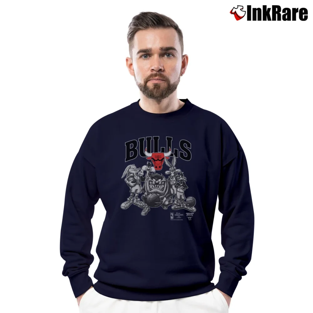 Men’s 1990s Chicago Bulls Looney Tunes Crewneck Sweatshirt in navy | Cozy Fabric, Clean Style
