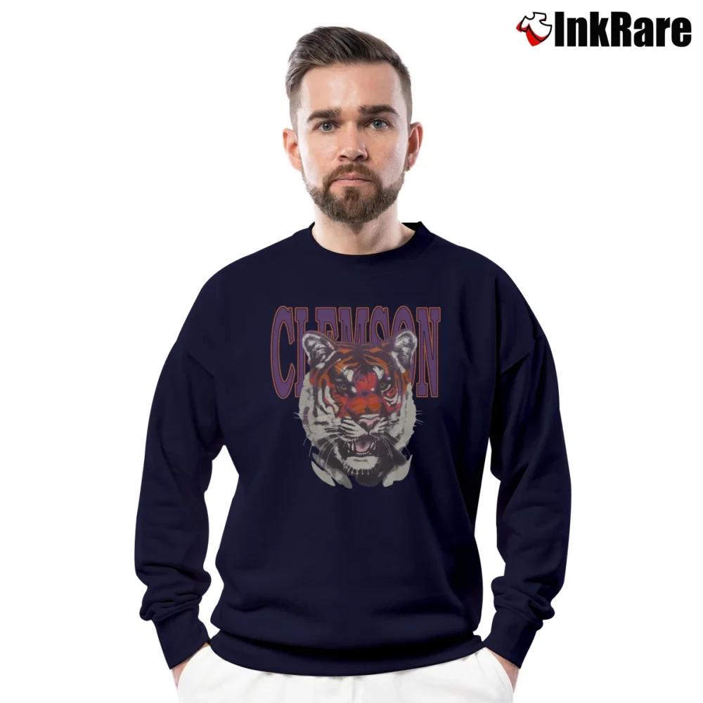 Men’s 1990s Clemson Tigers Vintage Crewneck Sweatshirt in navy | Cozy Fabric, Clean Style