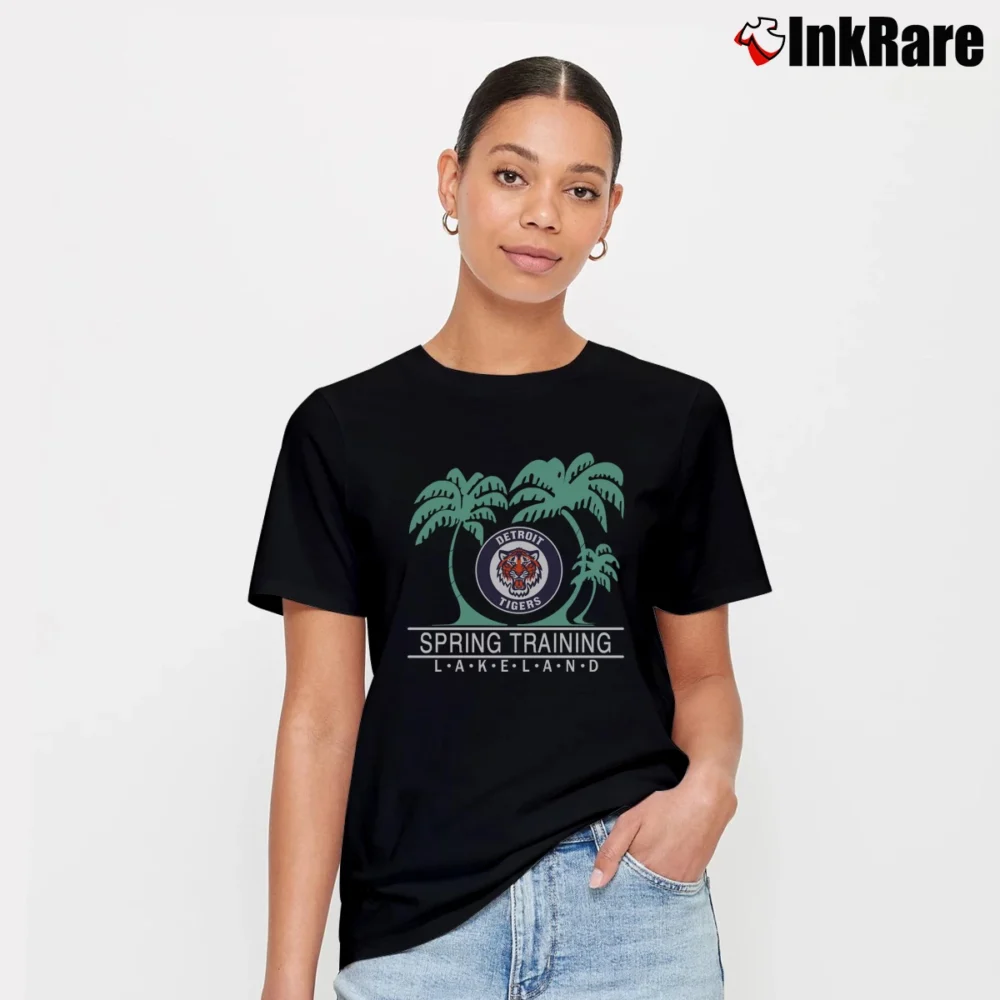 Women’s 1990s Detroit Tigers Spring Training Palm Tree Signature T-Shirt in black | Soft, Flattering Fit