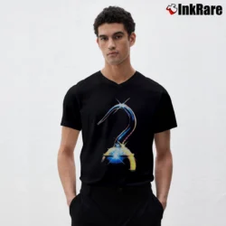 Men’s 1990s Hook Robin Williams Peter Pan Disney V-Neck Tee in black | Sharp, Breathable, Everyday Staple