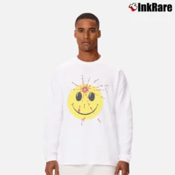 Men’s 1990s Smiley Face Headshot Graphic Long-Sleeve Shirt in white | Sleek, Lightweight, Year-Round Wear