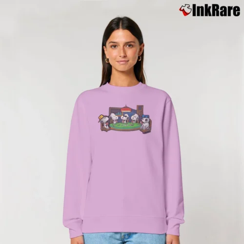 1990s Snoopy Dogs Playing Poker Women’s Relaxed Sweatshirt in light pink – Cozy Casual Women’s 1990s Snoopy Dogs Playing Poker Relaxed Sweatshirt in light pink | Soft, Laid-Back Vibe