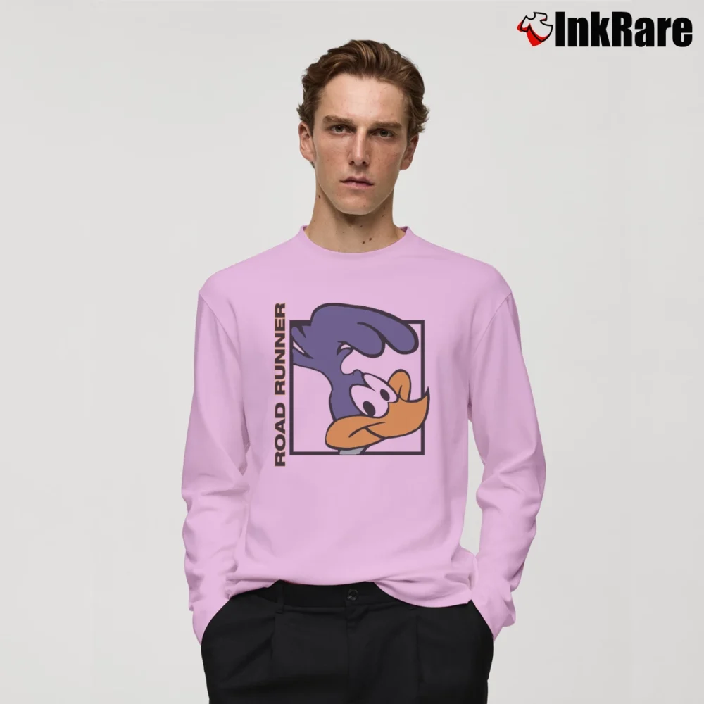 Men’s 1992 Road Runner Looney Tunes Cartoon Long-Sleeve Shirt in light pink | Sleek, Lightweight, Year-Round Wear