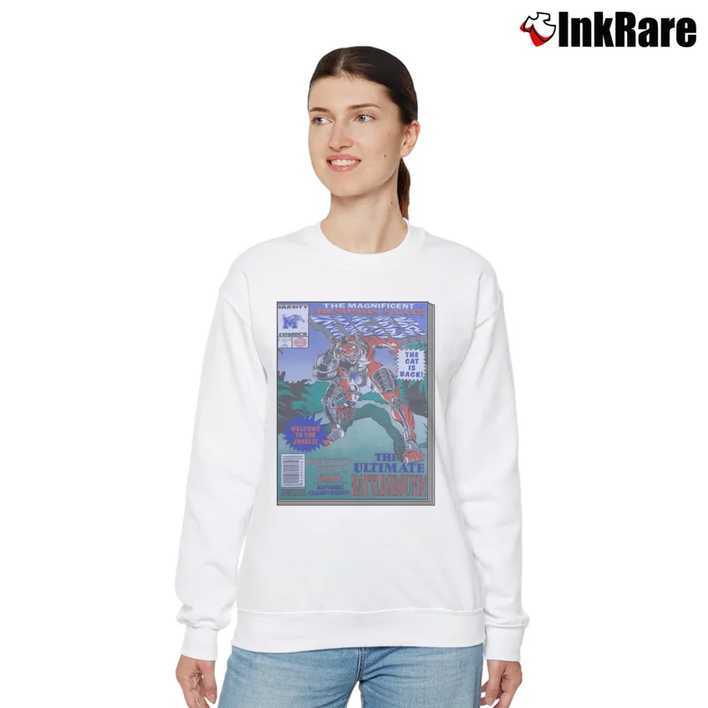 Women’s 1993 Memphis State Tiger Varsity Comics Graphic Relaxed Sweatshirt in white | Soft, Laid-Back Vibe