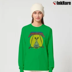 Women’s 1995 Taz Tasmanian Devil Looney Tunes Long-Sleeve Top in irish green | Sleek, Versatile, All-Season