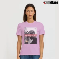 Women’s 2Pac Trust No One Tupac Biggie Signature T-Shirt in light pink | Soft, Flattering Fit