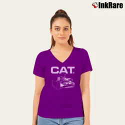 Women’s 80s CAT Bulldozer Trucker Work V-Neck Tee in purple | Chic Neckline, Soft Texture
