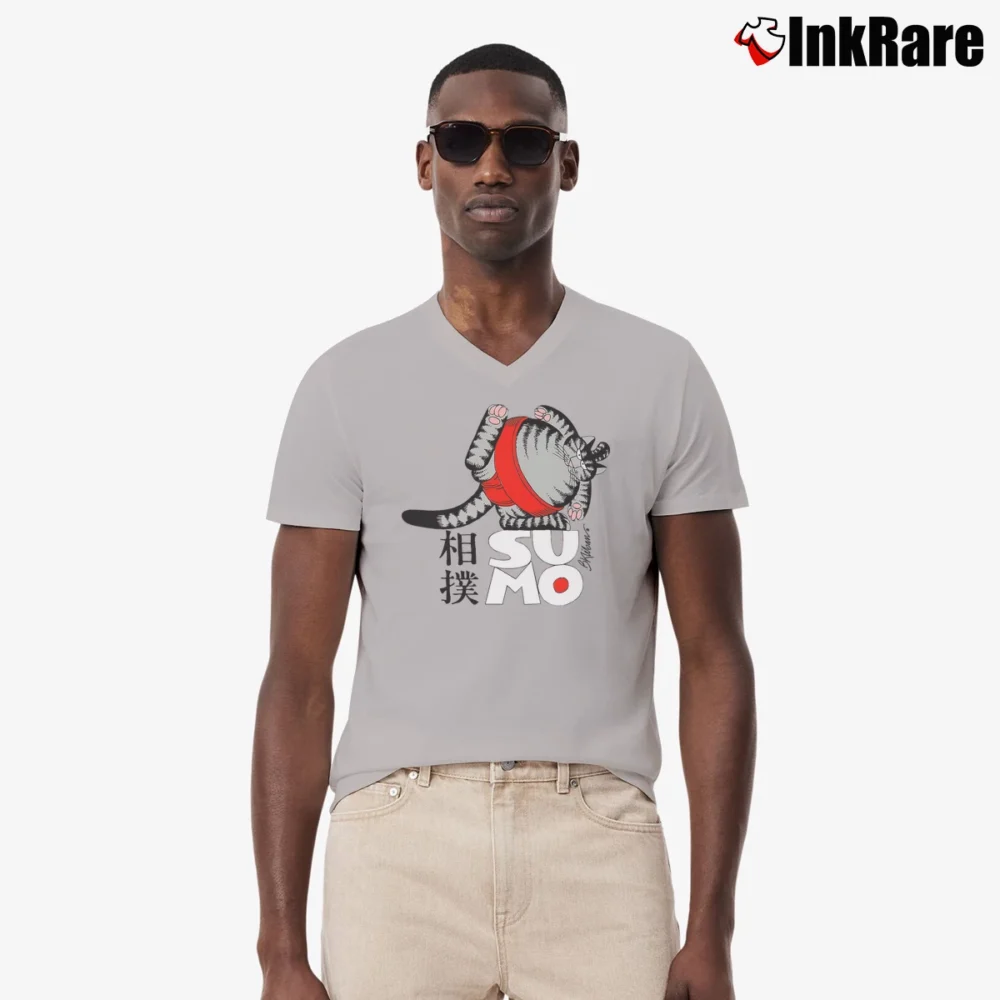 Men’s 80s Crazy Cat Print Sumo V-Neck Tee in sport grey | Sharp, Breathable, Everyday Staple
