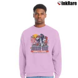Men’s 90s Auburn University Tiger Graphic Crewneck Sweatshirt in light pink | Cozy Fabric, Clean Style