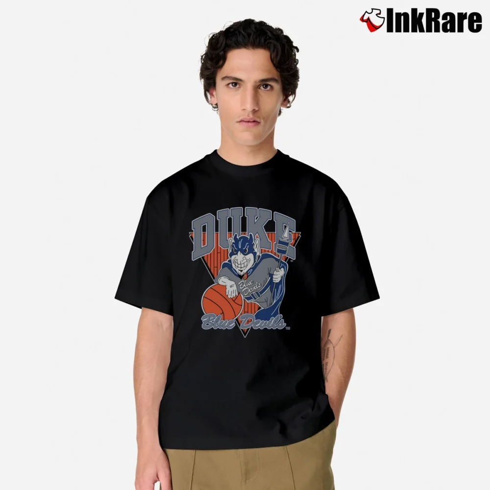 Men’s 90s Duke Blue Devils Basketball Classic T-Shirt in black | Soft, Breathable Everyday Wear