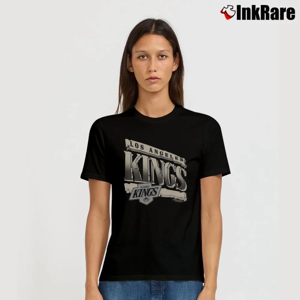 Women’s 90s Los Angeles Kings Hockey Starter Signature T-Shirt in black | Soft, Flattering Fit
