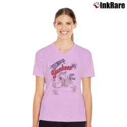 Women’s 90s Peanuts New York Yankees MLB V-Neck Tee in light pink | Chic Neckline, Soft Texture