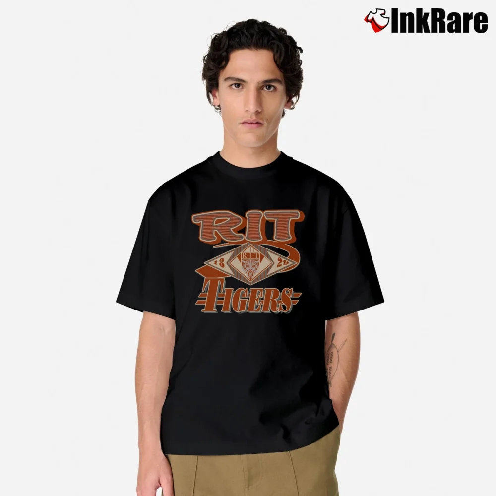Men’s 90s RIT Tigers Graphic College Classic T-Shirt in black | Soft, Breathable Everyday Wear