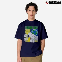 Men’s 90s Snoopy Earth Day Learn About Saving Our Planet 1990 Peanuts Comic Classic T-Shirt in navy | Soft, Breathable Everyday Wear