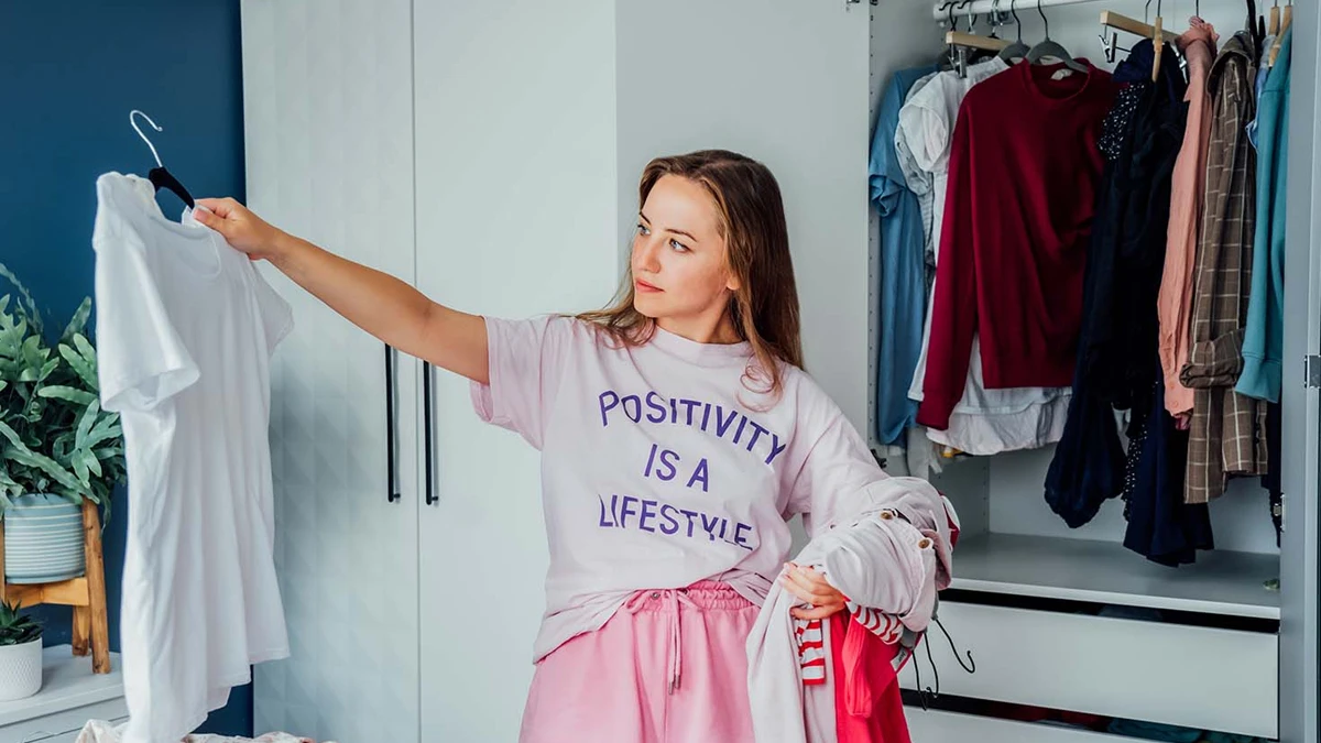 Causes and Signs of Musty Graphic T Shirts