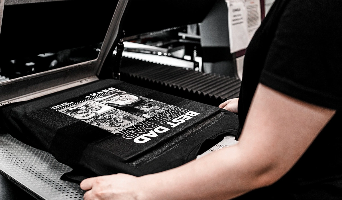 How Printing Techniques Affect Your Graphic T-Shirt Choice