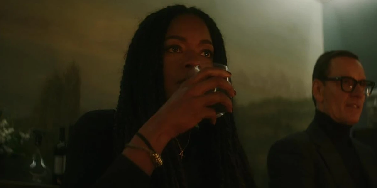 Dr. Zoe Vaughan (Naomie Harris) in Black Bag Movie