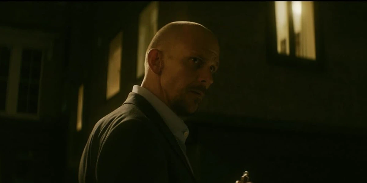 Philip Meacham (Gustaf Skarsgård) in Black Bag Movie