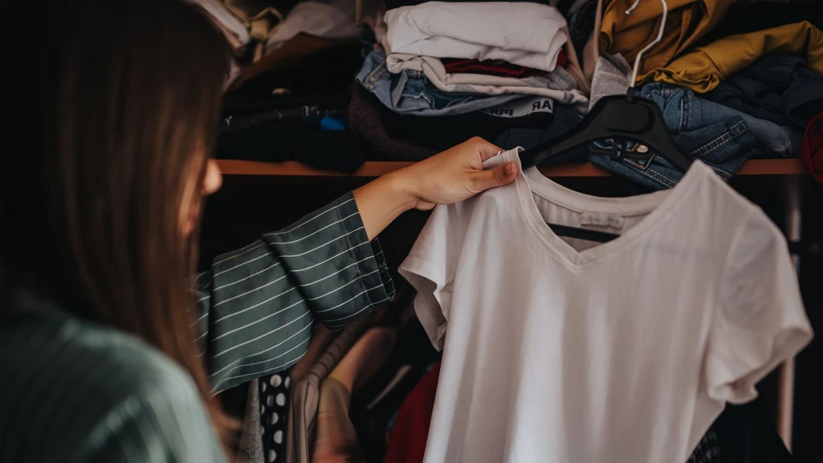 When You Should Retire a Shirt