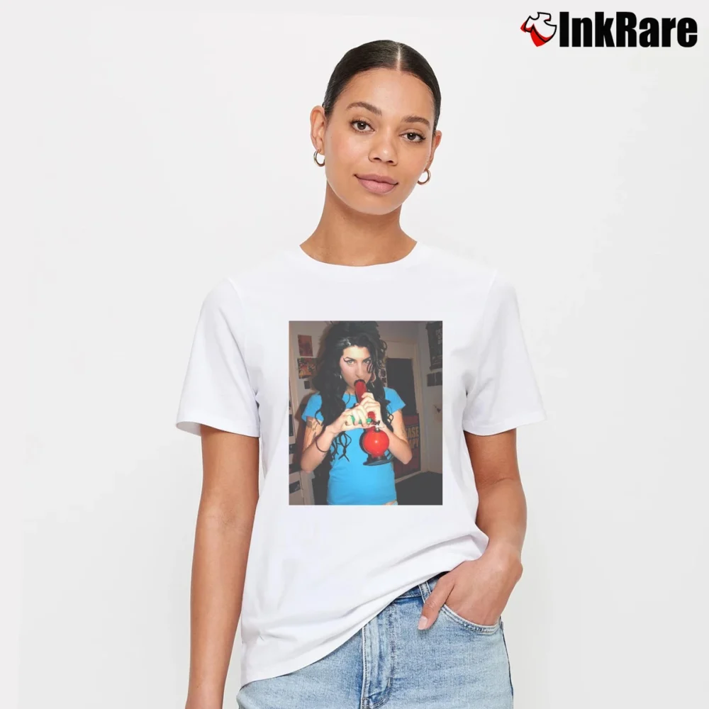 Women’s Amy Winehouse Smoking Bong T-Shirt in white | Soft, Flattering Fit