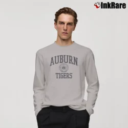 Men’s Auburn Tigers Retro Graphic Long-Sleeve Shirt in sport grey | Sleek, Lightweight, Year-Round Wear