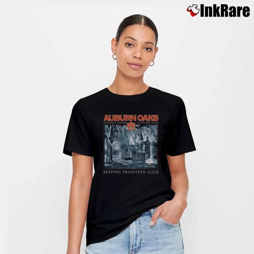 Women’s Auburn Tigers Toomer's Oaks Graphic Signature T-Shirt in black | Soft, Flattering Fit