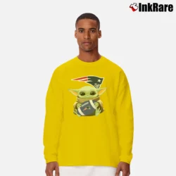 Men’s Baby Yoda Hugs New England Patriots Star Wars Long-Sleeve Shirt in yellow | Sleek, Lightweight, Year-Round Wear