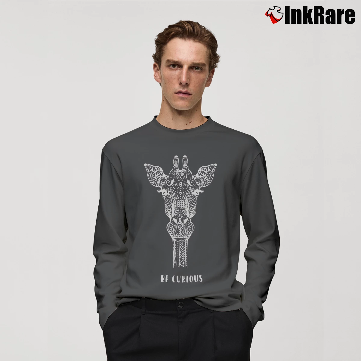 Men’s Be Curious Giraffe Animal Long-Sleeve Shirt in charcoal | Sleek, Lightweight, Year-Round Wear
