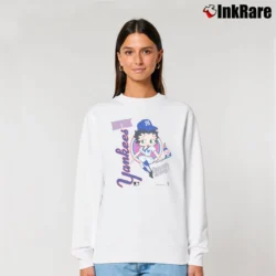 Women’s Betty Boop X New York Yankees Baseball Fan Relaxed Sweatshirt in white | Soft, Laid-Back Vibe