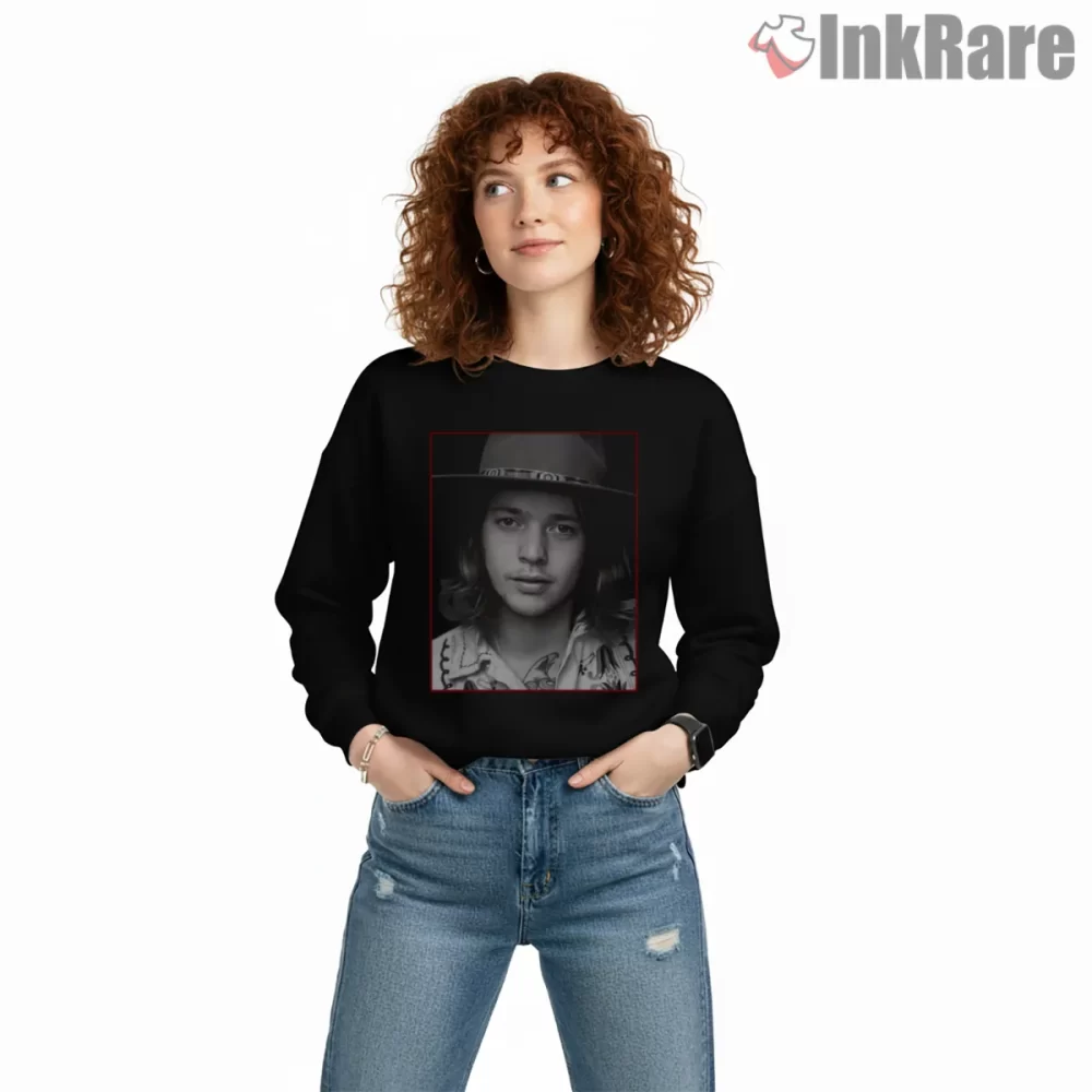 Billy Strings Vintage 90s Portrait Frame Shirt on graphic shirt for women graphic tee