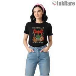 Bob Marley Retro Guitar Music Shirt on black short sleeve shirt for women graphic tee