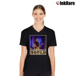 Women’s Bob Mould V-Neck Tee in black | Chic Neckline, Soft Texture
