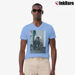 Men’s Boston celtics jayson tatum kobe trophy for nba fans V-Neck Tee in light blue | Sharp, Breathable, Everyday Staple