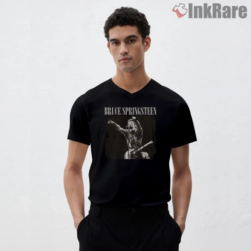 Bruce Springsteen Distressed Live Stage Vintage Print Shirt on black v-neck shirt for men graphic tee