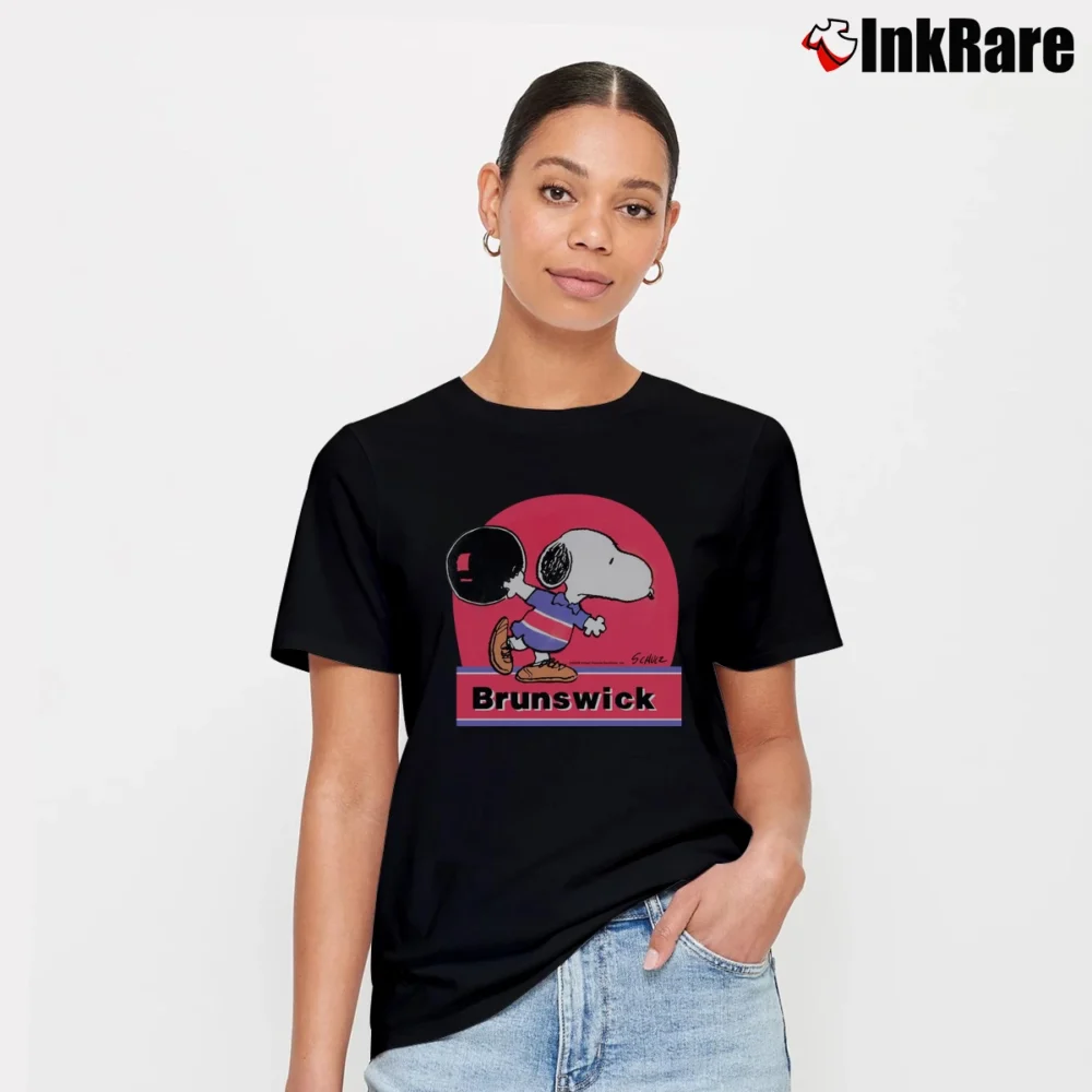 Women’s Brunswick Snoopy Bowling Peanuts Retro Tourist Signature T-Shirt in black | Soft, Flattering Fit