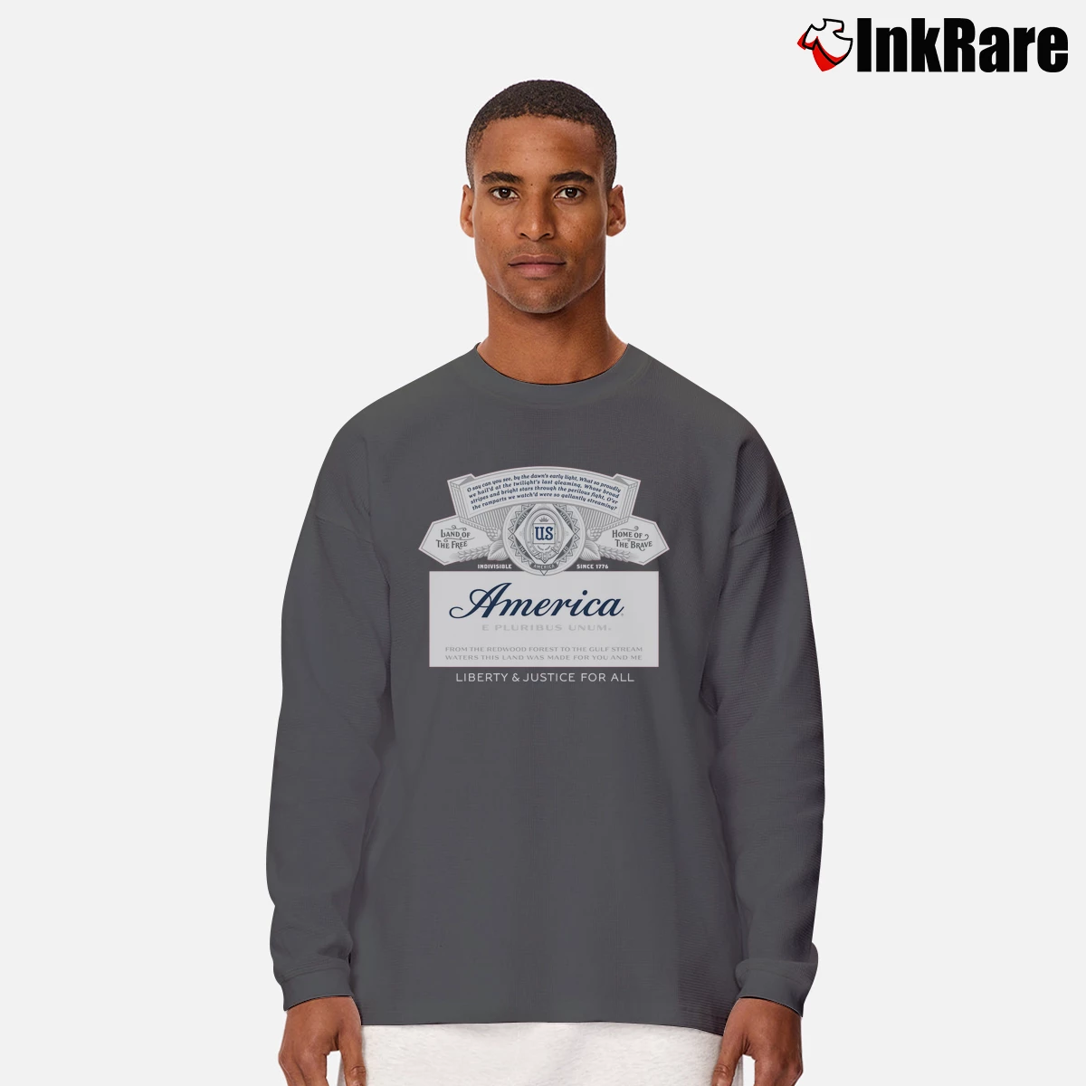 Budweiser America Men’s Long-Sleeve Tee in charcoal – Versatile Layering Men’s Budweiser America Long-Sleeve Shirt in charcoal | Sleek, Lightweight, Year-Round Wear