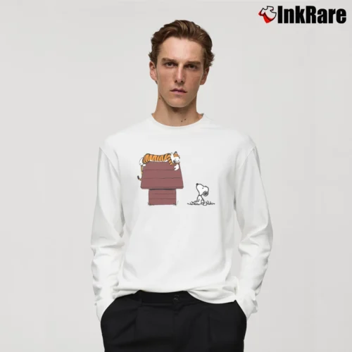 Calvin And Hobbes Tiger On Doghouse Snoopy Men’s Long-Sleeve Tee in white – Versatile Layering Men’s Calvin And Hobbes Tiger On Doghouse Snoopy Long-Sleeve Shirt in white | Sleek, Lightweight, Year-Round Wear