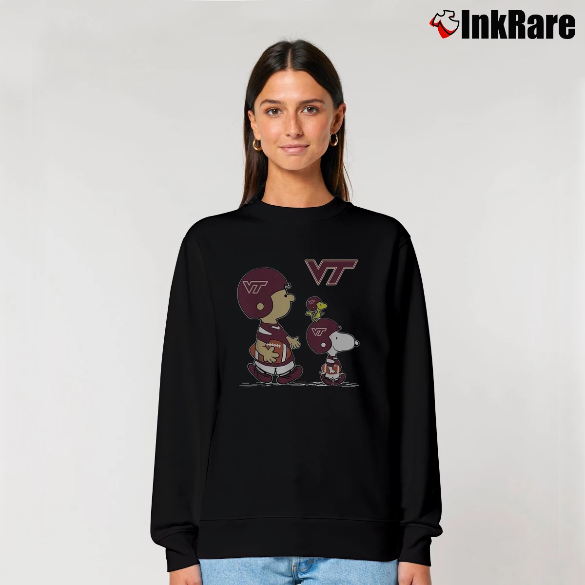 Charlie Brown And Snoopy Woodstock Virginia Tech Hokies Football Women’s Relaxed Sweatshirt in black – Cozy Casual Women’s Charlie Brown And Snoopy Woodstock Virginia Tech Hokies Football Relaxed Sweatshirt in black | Soft, Laid-Back Vibe