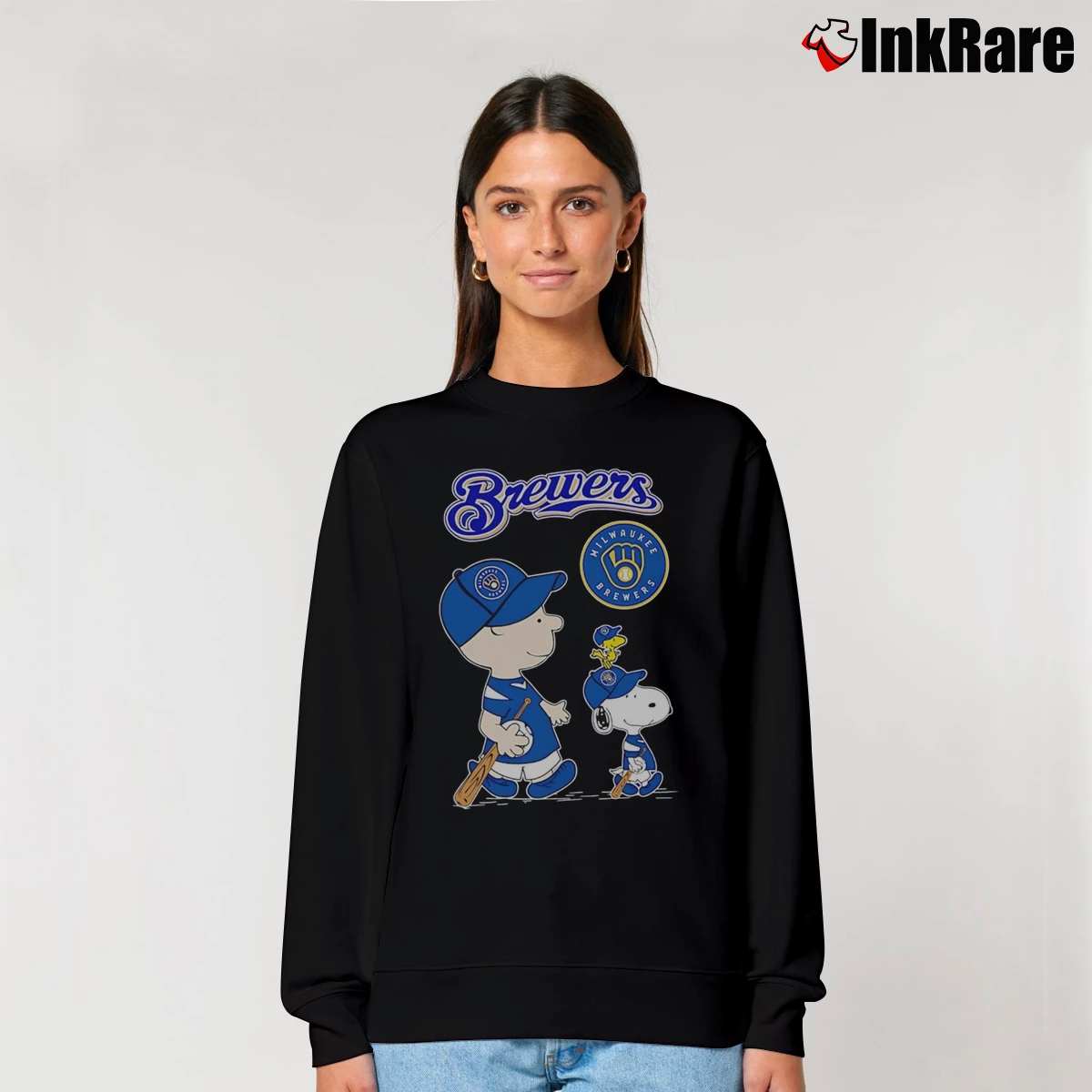 Charlie Brown Snoopy And Woodstock Milwaukee Brewers Women’s Relaxed Sweatshirt in black – Cozy Casual Women’s Charlie Brown Snoopy And Woodstock Milwaukee Brewers Relaxed Sweatshirt in black | Soft, Laid-Back Vibe