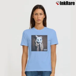 Women’s Che Sayso Says Signature T-Shirt in light blue | Soft, Flattering Fit
