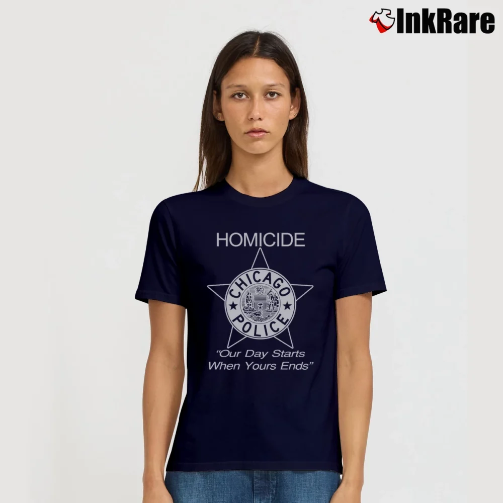 Women’s Chicago Police Homicide Dept Graphic Signature T-Shirt in navy | Soft, Flattering Fit