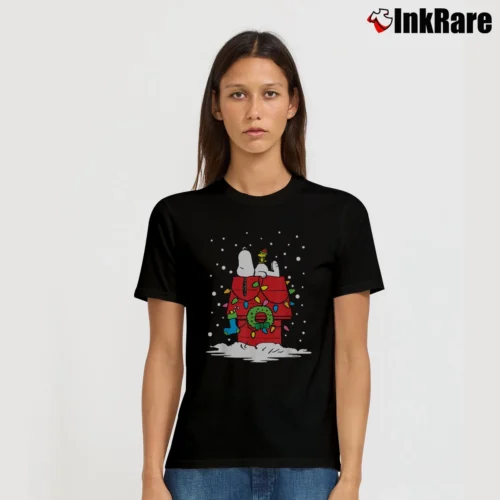 christmas snoopy and woodstock stocking Women’s Tee in black – Effortless Style Women’s christmas snoopy and woodstock stocking T-Shirt in black | Soft, Flattering Fit