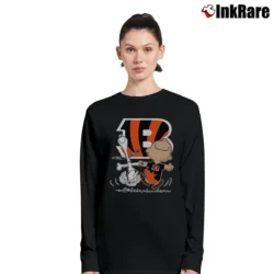 Women’s Cincinnati Bengals Charlie Brown Snoopy NFL Football Long-Sleeve Top in black | Sleek, Versatile, All-Season