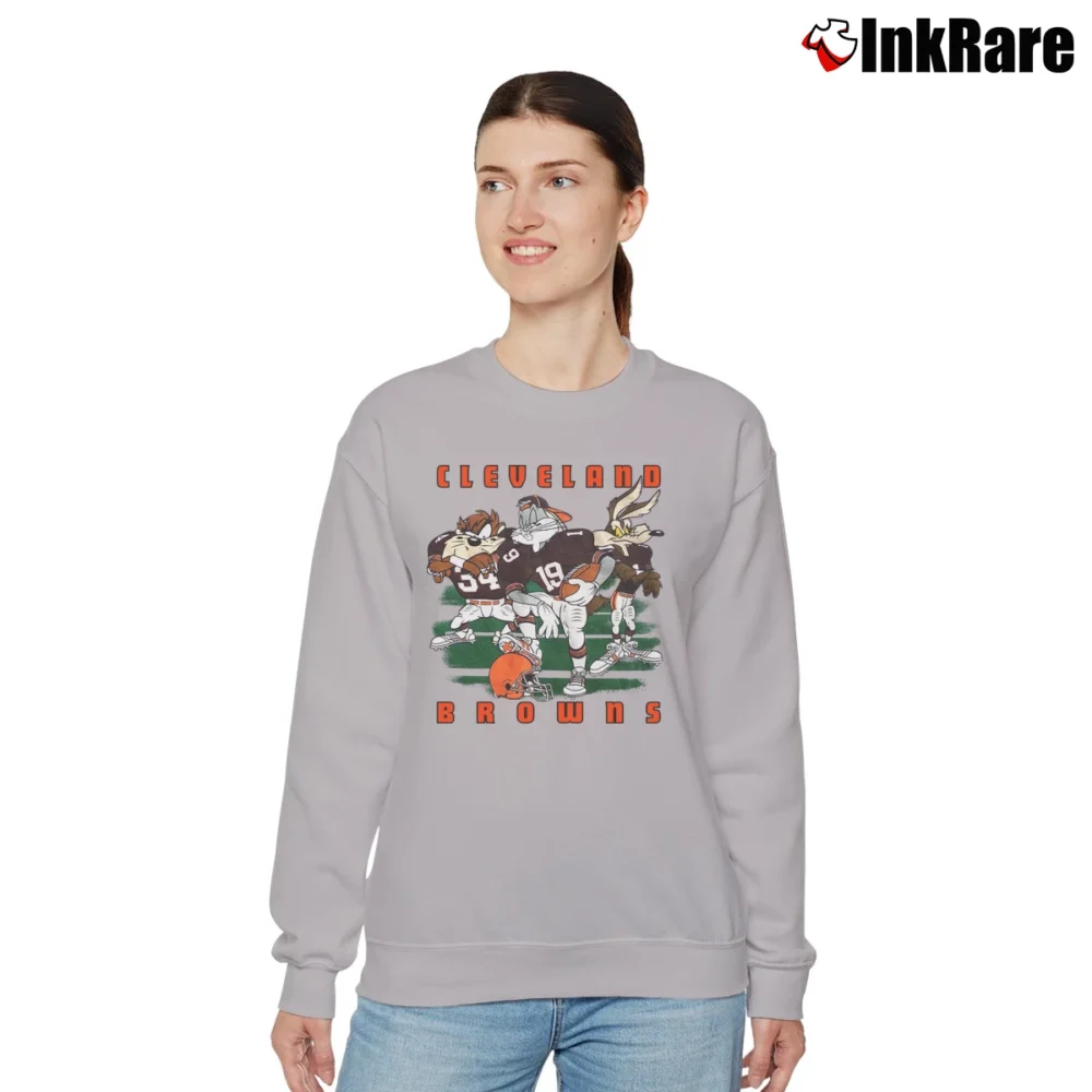 Women’s Cleveland Browns NFL Looney Tunes Cartoon Relaxed Sweatshirt in sport grey | Soft, Laid-Back Vibe